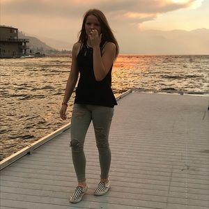 Meet your Posher, Madi